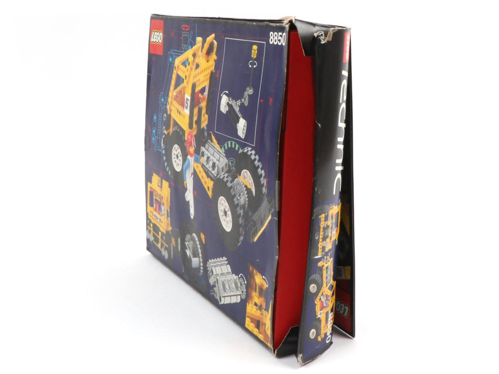 Lot 55 - LEGO (DANEMARK) (1)