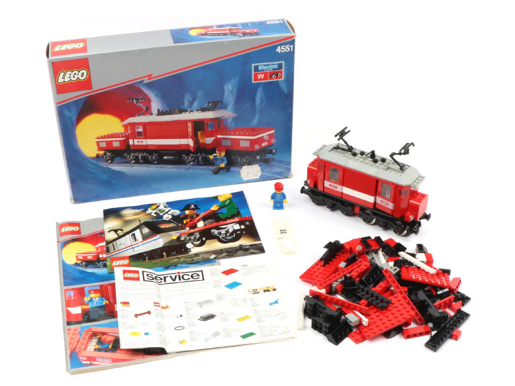 Lot 35 - LEGO (DANEMARK) (1)