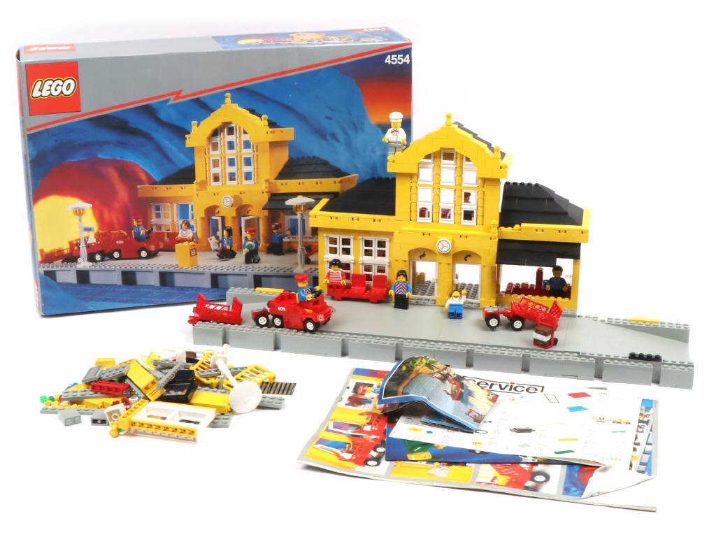 Lot 36 - LEGO (DANEMARK) (1)
