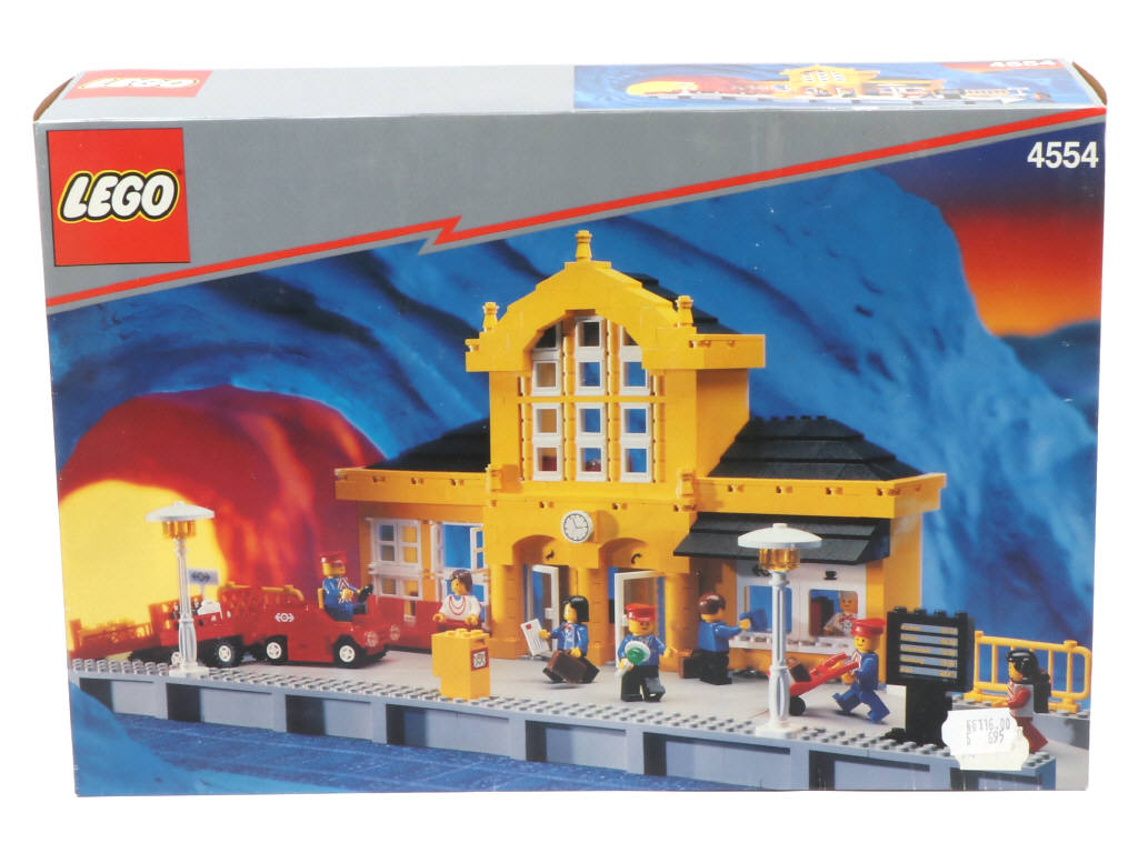 Lot 36 - LEGO (DANEMARK) (1)