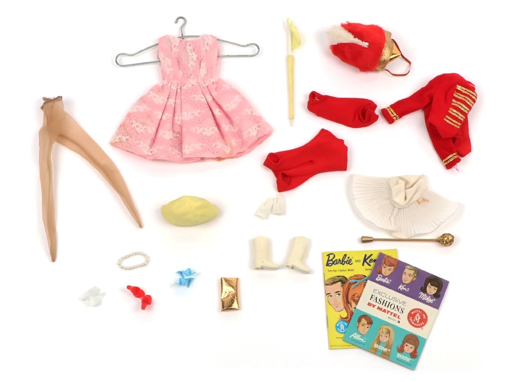 Lot 105 - MATTEL (USA) (2)