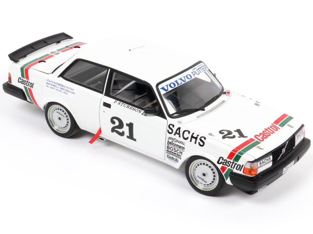 Lot 128 - AUTOART (ALLEMAGNE) (1)