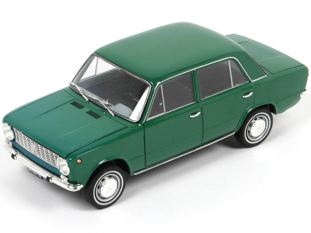 Lot 24 - IST MODELS (CHINE) (1)
