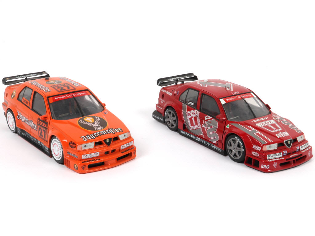 Lot 44 - UT MODELS (CHINE) (2)