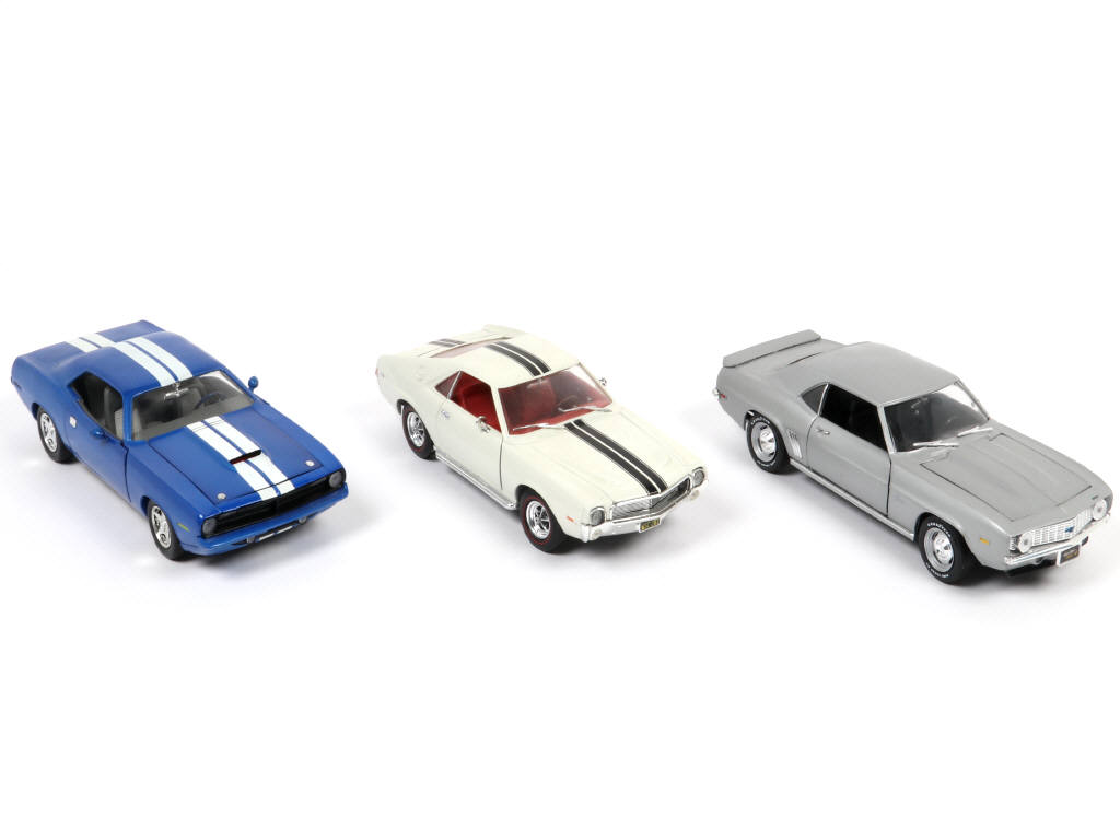 Lot 111 - ERTL (USA) (3)