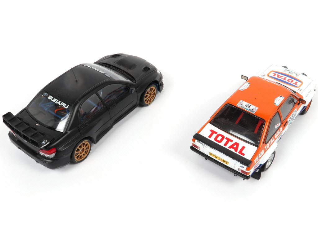 Lot 32 - SUN STAR (CHINE) (2)