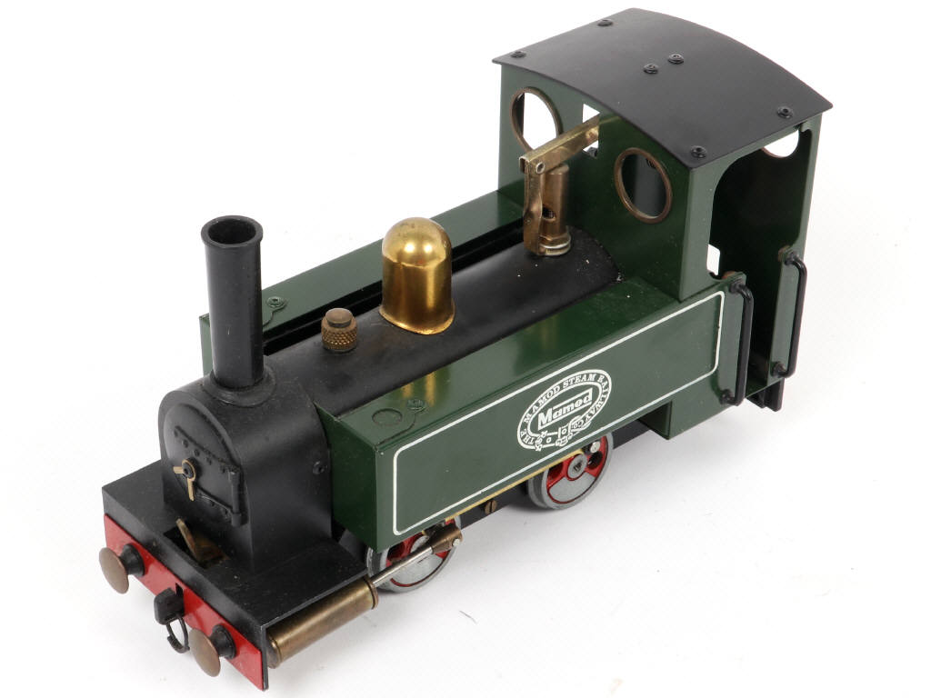Lot 70 - DIVERS (4)