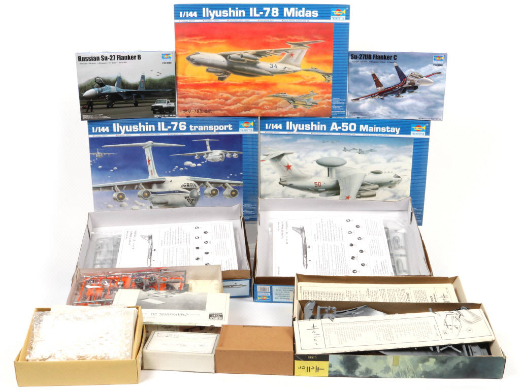 Lot 43 - DIVERS (14)