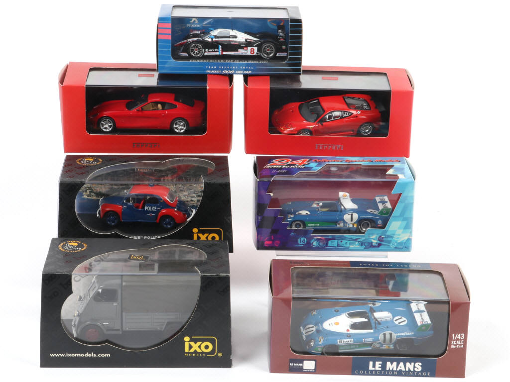 Lot 105 - IXO (CHINE) (7)