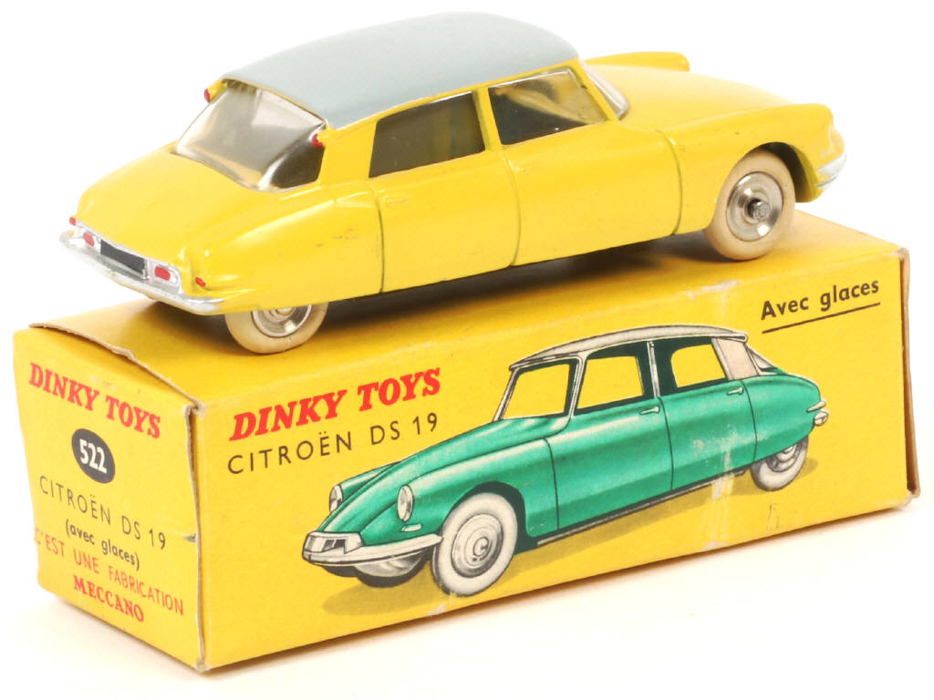 Lot 161 - DINKY TOYS (FRANCE) (1)