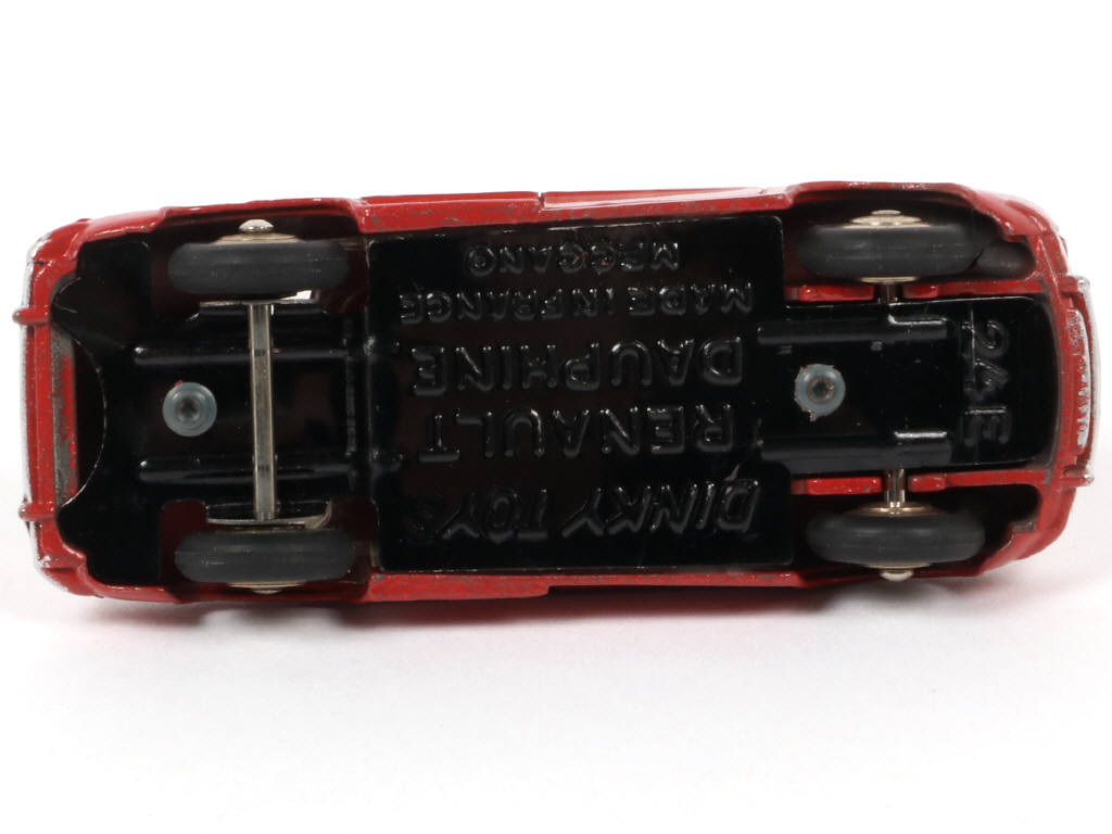 Lot 178 - DINKY TOYS (FRANCE) (1)