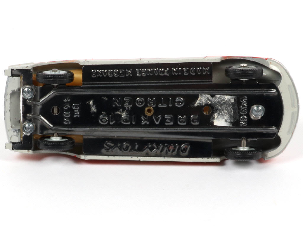 Lot 170 - DINKY TOYS (FRANCE) (1)