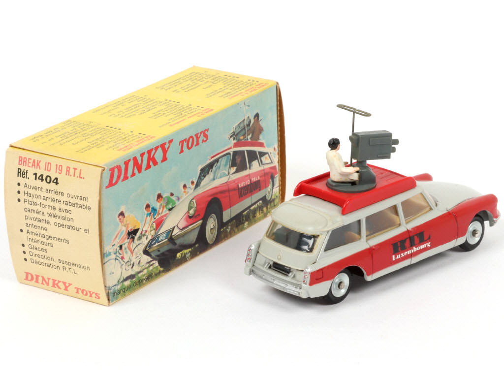 Lot 169 - DINKY TOYS (FRANCE) (1)