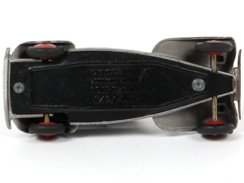 Lot 136 - DINKY TOYS (FRANCE) (1)