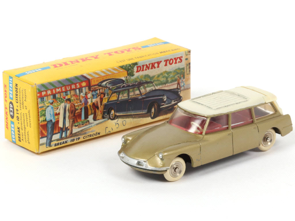 Lot 166 - DINKY TOYS (FRANCE) (1)