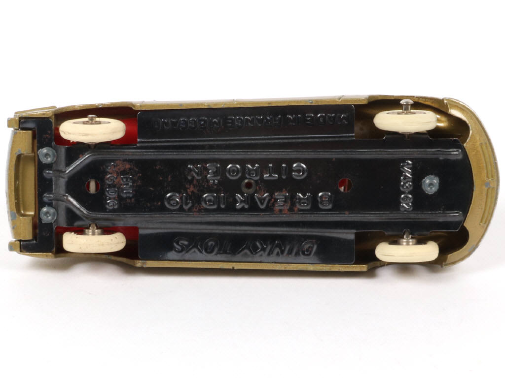 Lot 166 - DINKY TOYS (FRANCE) (1)