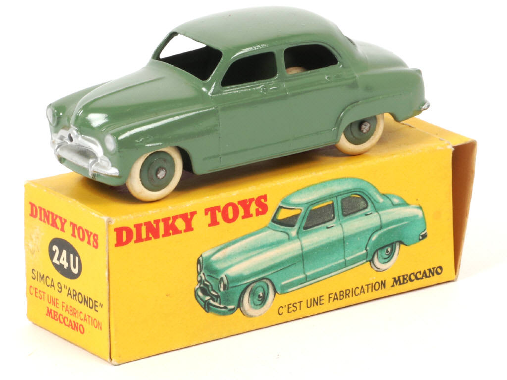 Lot 225 - DINKY TOYS (FRANCE) (1)