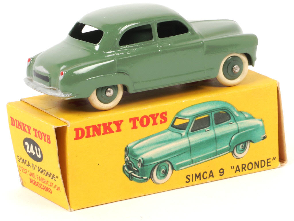 Lot 225 - DINKY TOYS (FRANCE) (1)