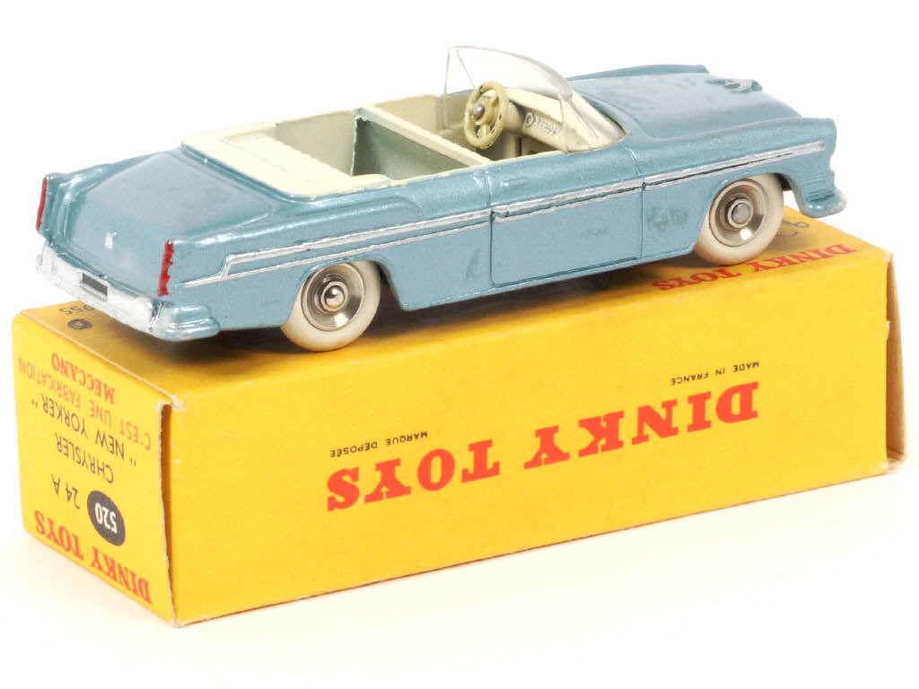 Lot 157 - DINKY TOYS (FRANCE) (1)