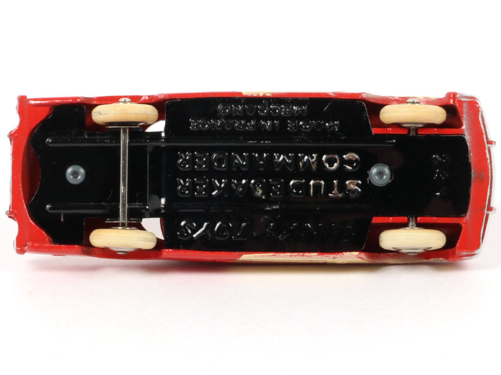 Lot 237 - DINKY TOYS (FRANCE) (1)