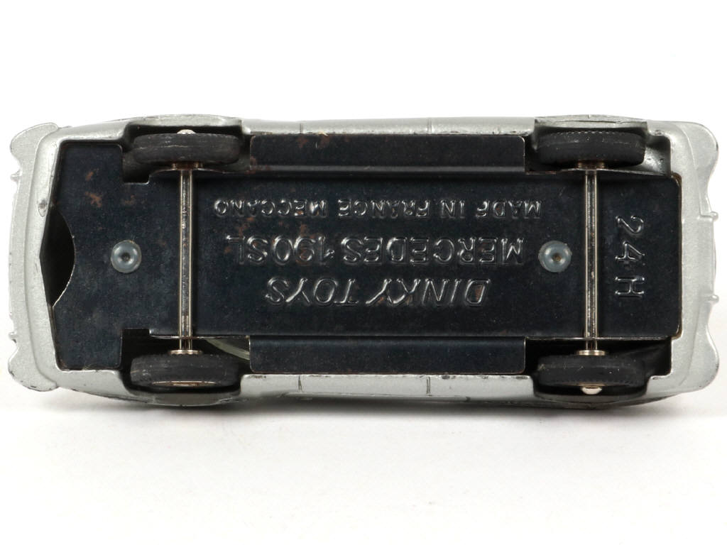 Lot 184 - DINKY TOYS (FRANCE) (1)