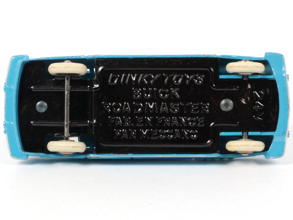 Lot 232 - DINKY TOYS (FRANCE) (1)