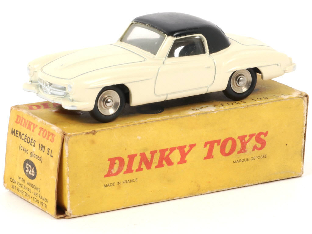 Lot 186 - DINKY TOYS (FRANCE) (1)