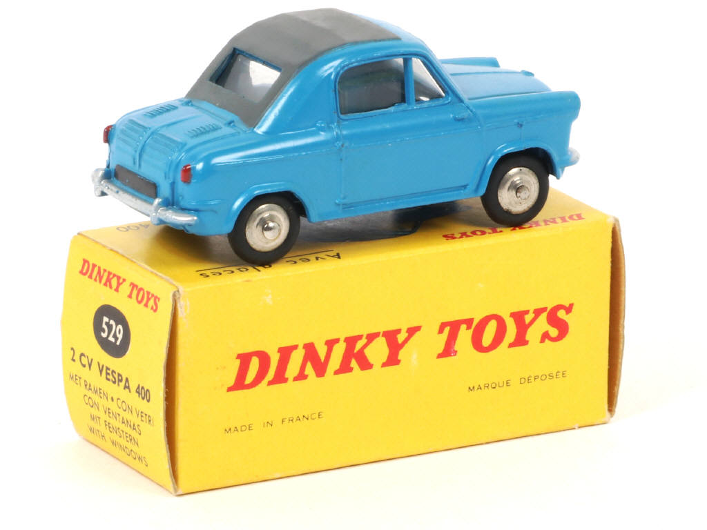 Lot 197 - DINKY TOYS (FRANCE) (1)