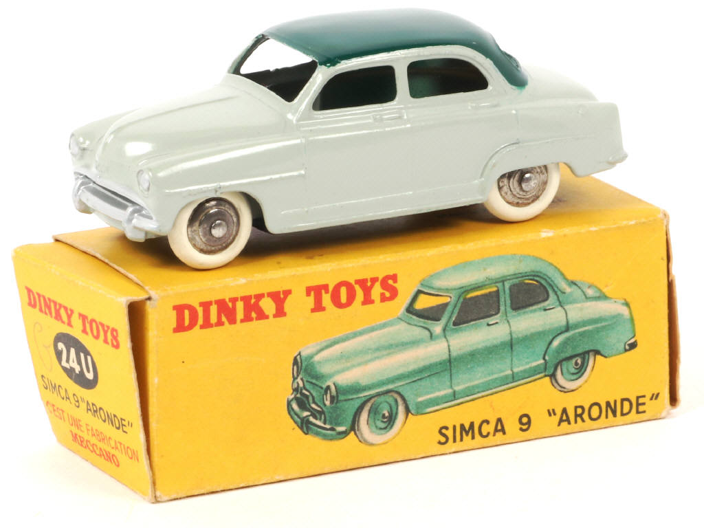 Lot 221 - DINKY TOYS (FRANCE) (1)