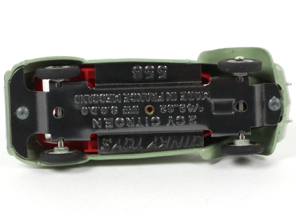 Lot 207 - DINKY TOYS (FRANCE) (1)