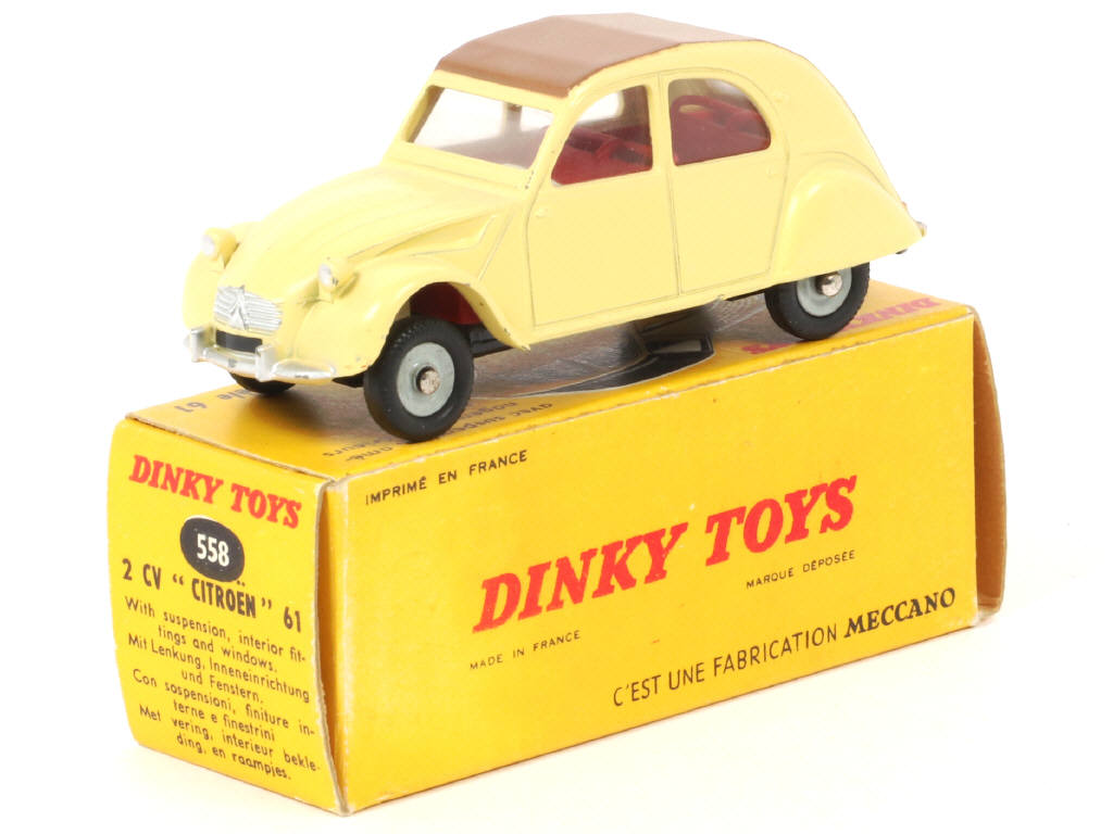 Lot 209 - DINKY TOYS (FRANCE) (1)