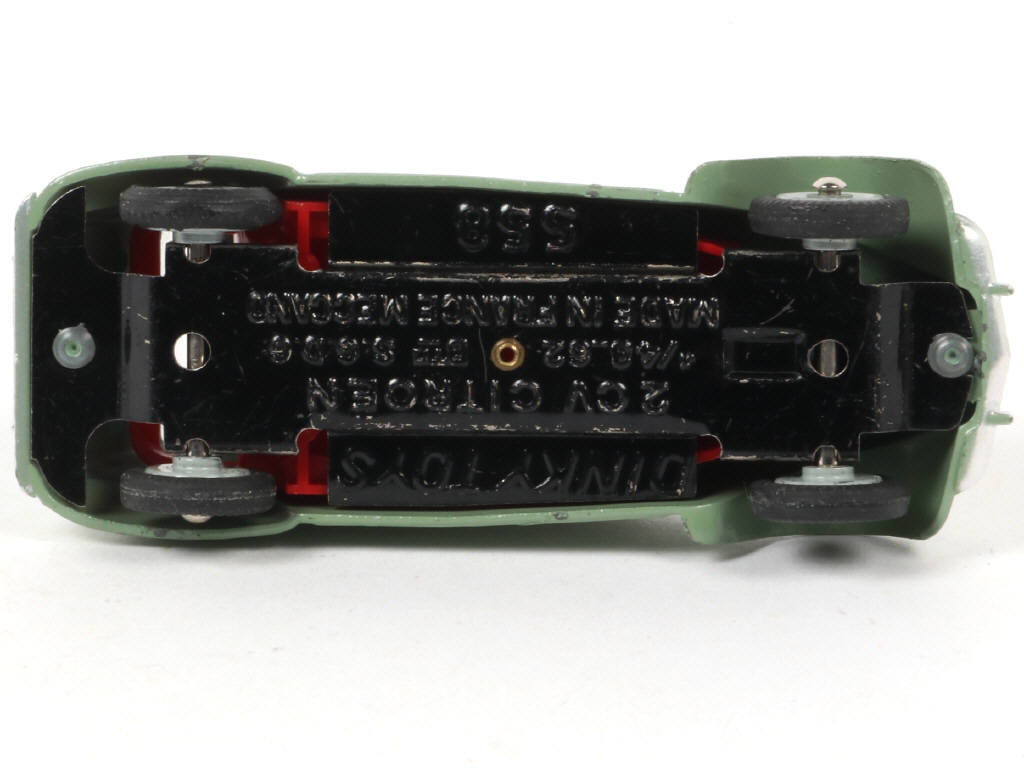 Lot 208 - DINKY TOYS (FRANCE) (1)