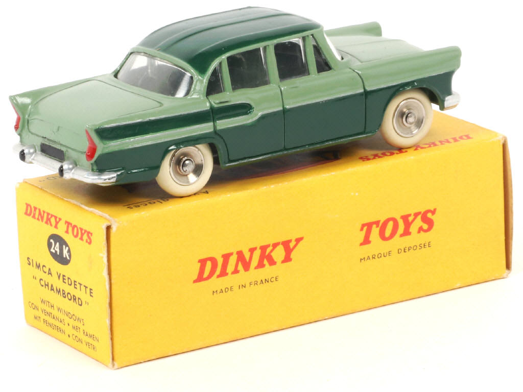 Lot 194 - DINKY TOYS (FRANCE) (1)