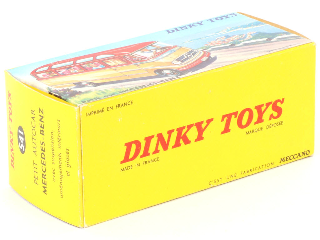 Lot 121 - DINKY TOYS (FRANCE) (1)