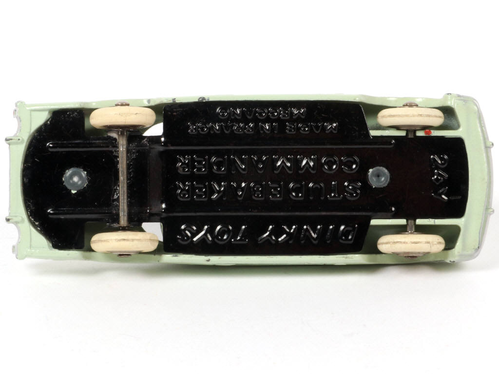 Lot 238 - DINKY TOYS (FRANCE) (1)