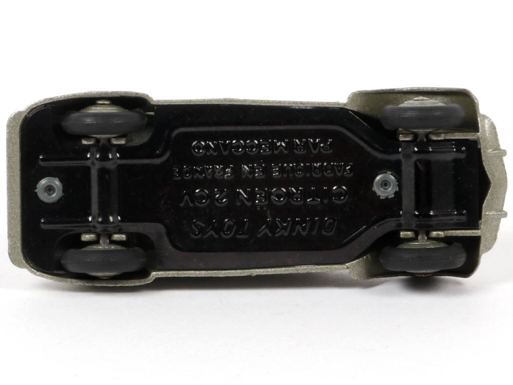 Lot 146 - DINKY TOYS (FRANCE) (1)