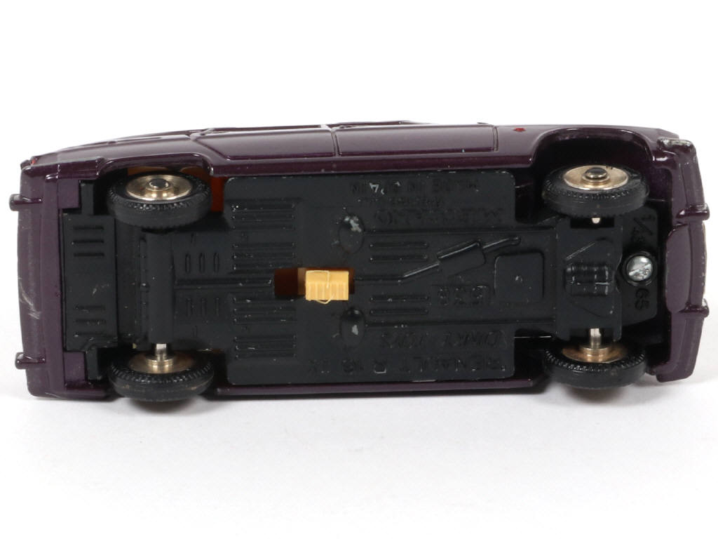 Lot 149 - DINKY TOYS (FRANCE) (1)