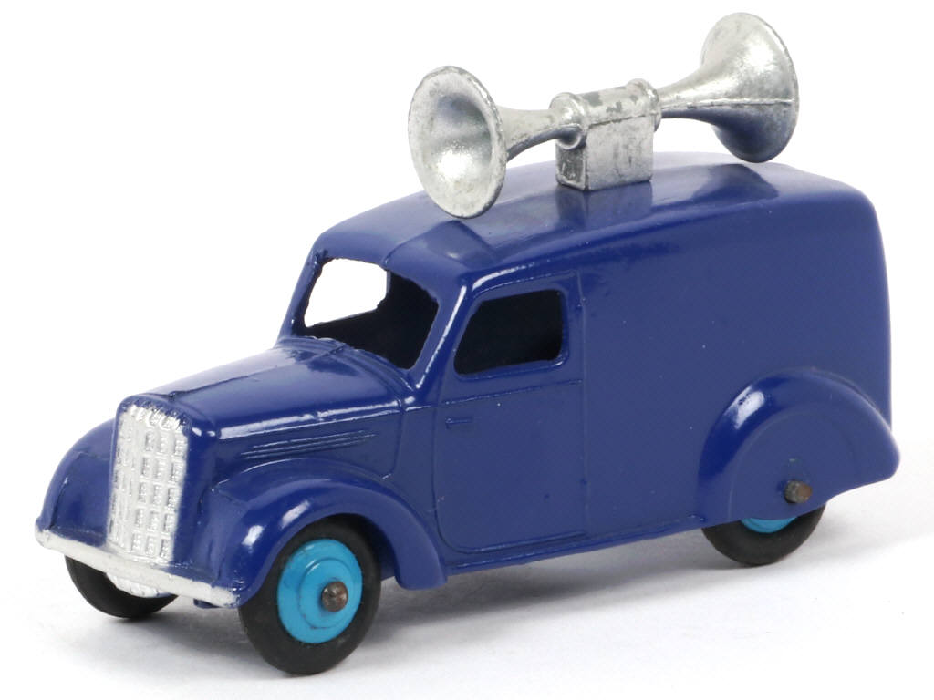 Lot 65 - DINKY TOYS (GB) (1)