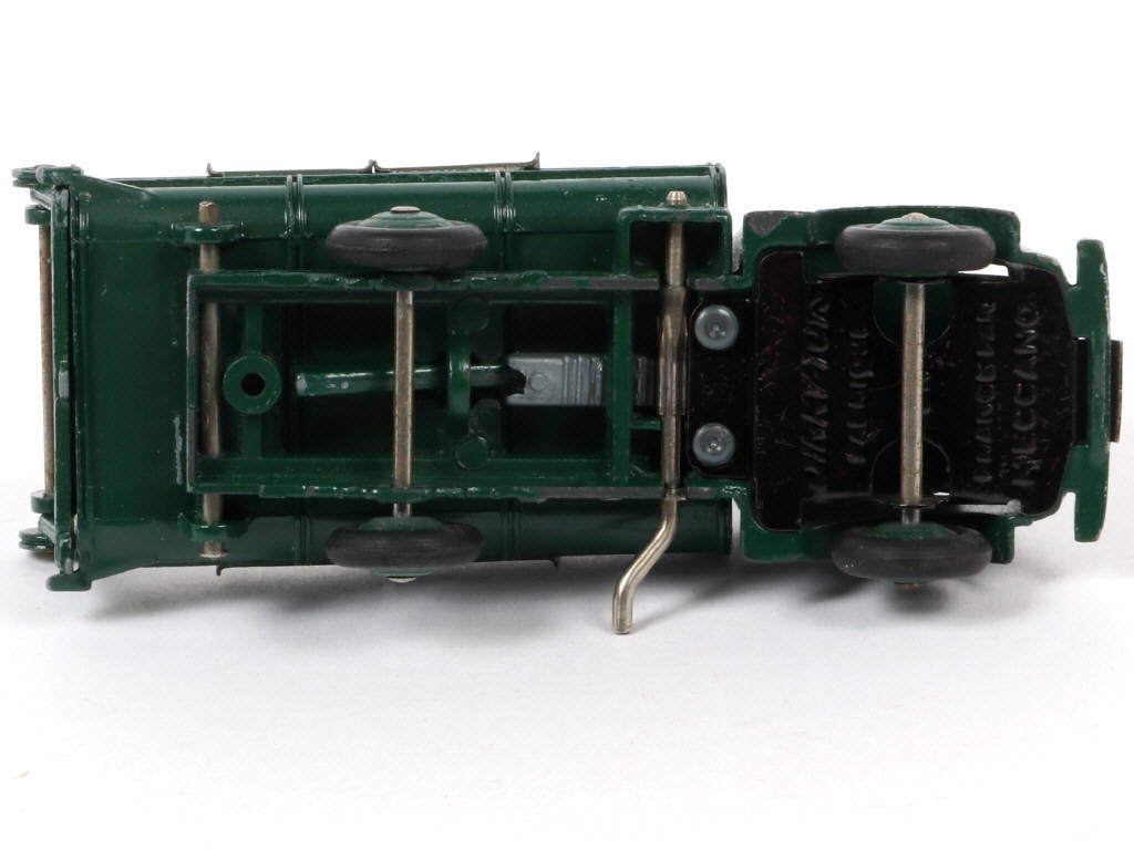 Lot 176 - DINKY TOYS (FRANCE) (1)