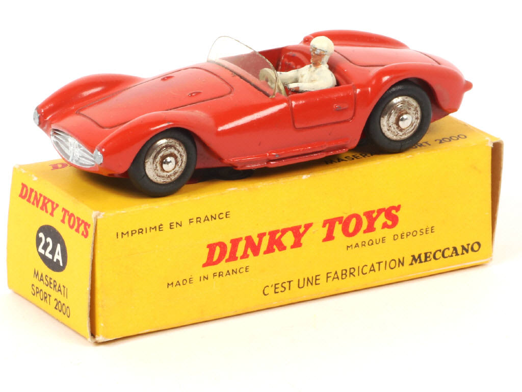 Lot 124 - DINKY TOYS (FRANCE) (1)
