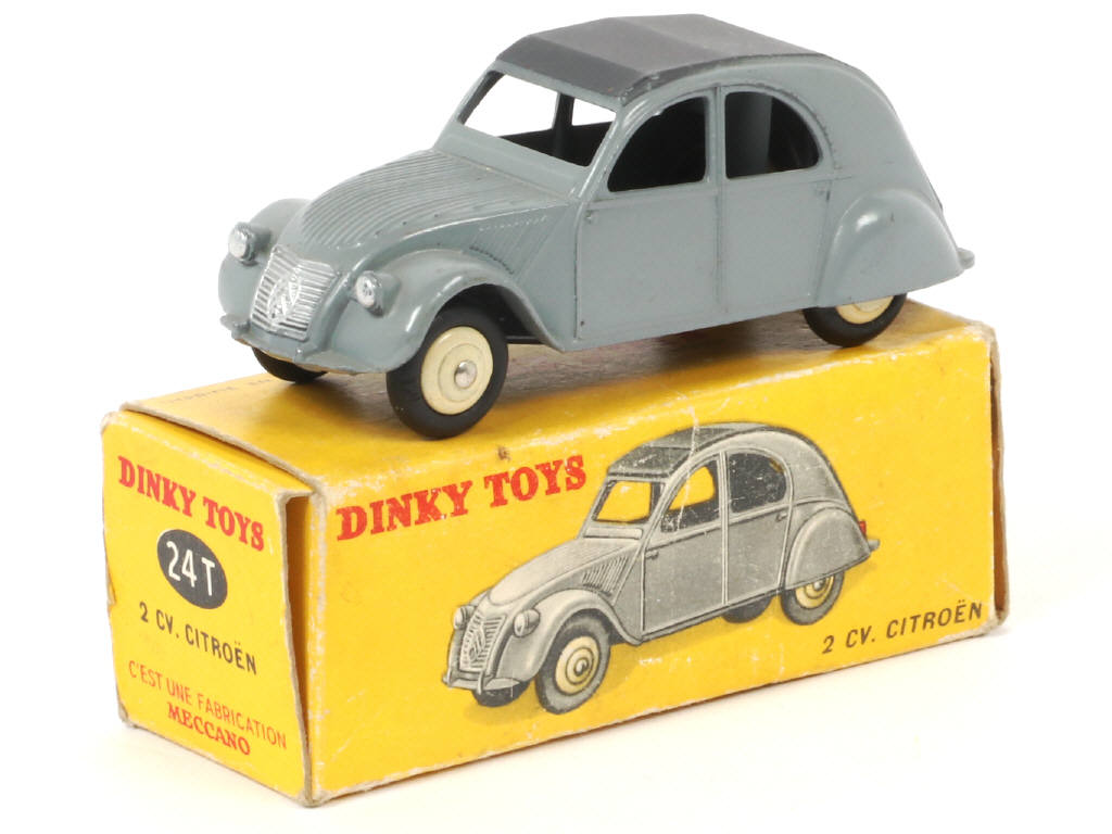 Lot 131 - DINKY TOYS (FRANCE) (1)