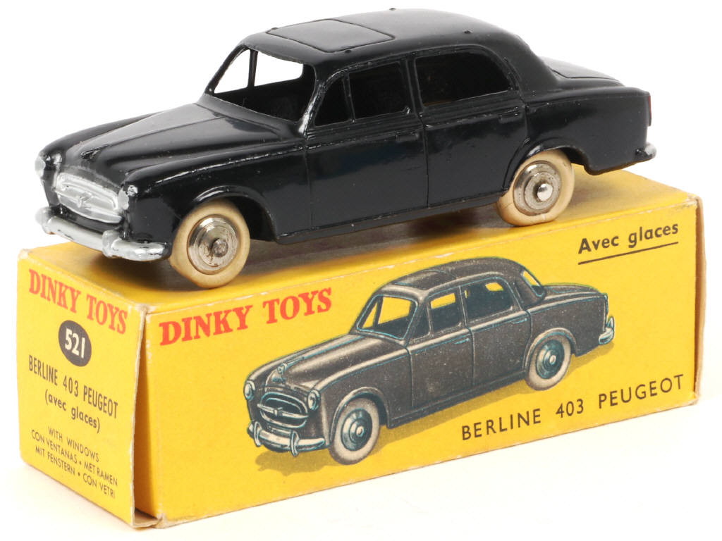 Lot 126 - DINKY TOYS (FRANCE) (1)