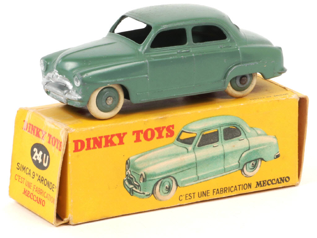 Lot 134 - DINKY TOYS (FRANCE) (1)