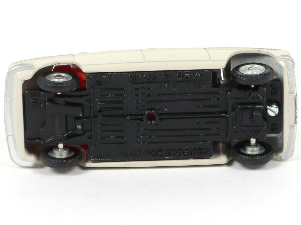 Lot 152 - DINKY TOYS (FRANCE) (1)