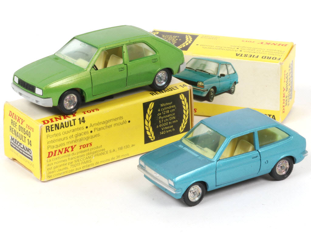 Lot 171 - DINKY TOYS (FRANCE) (2)