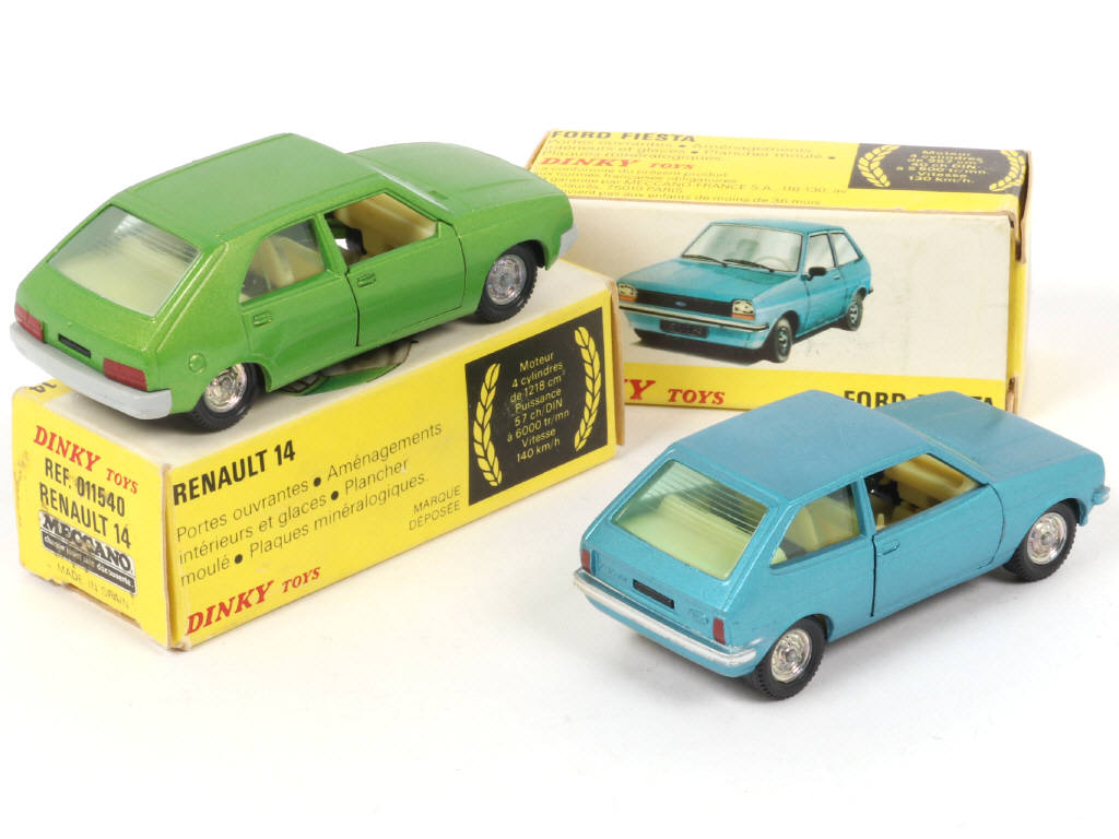 Lot 171 - DINKY TOYS (FRANCE) (2)