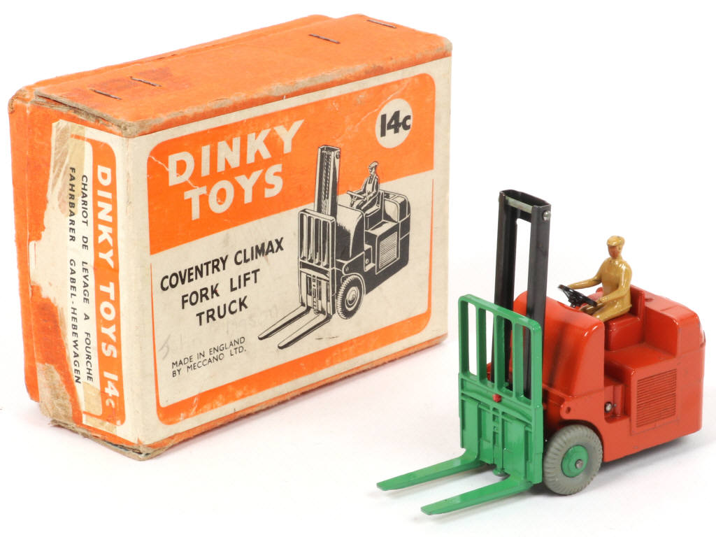 Lot 83 - DINKY TOYS (GB) (1)