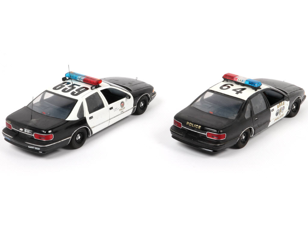 Lot 125 - UT MODELS (CHINE) (2)
