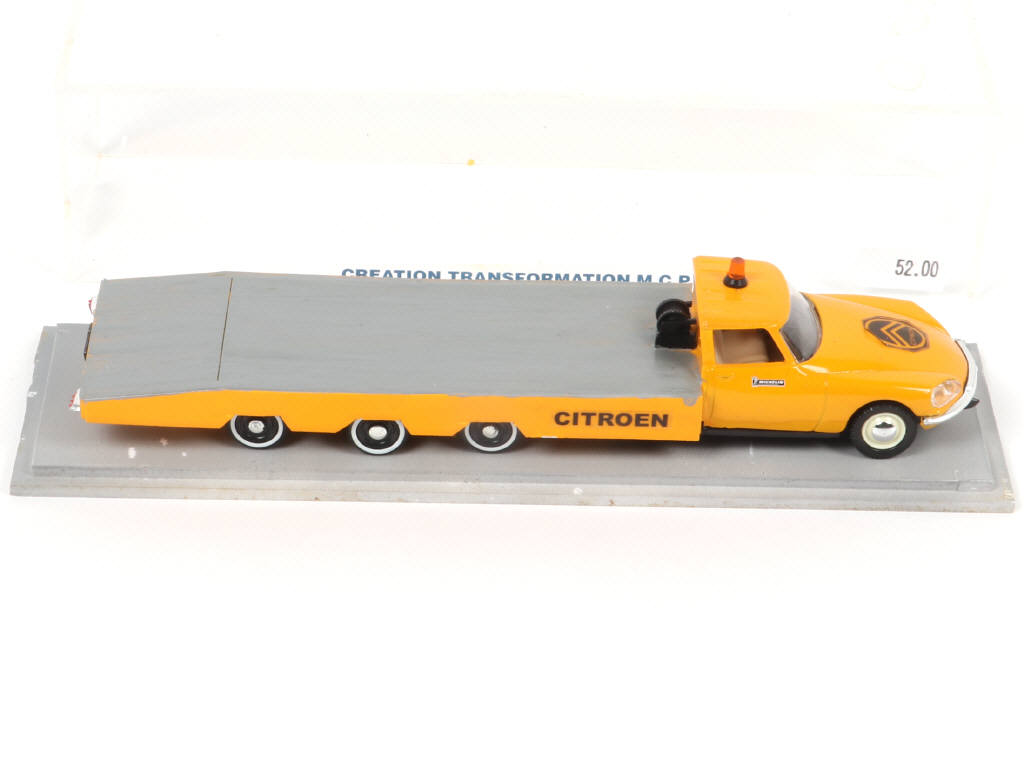 Lot 63 - DIVERS (1)