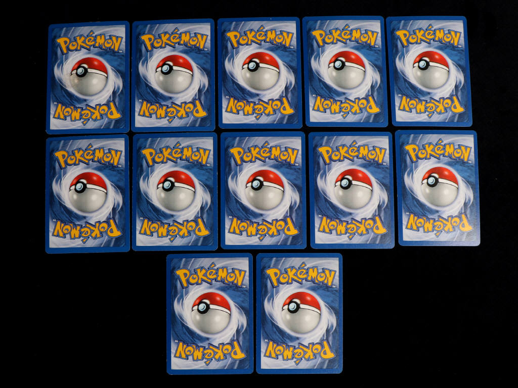 Lot 89 - POKEMON COMPANY (FRANCE) (12)